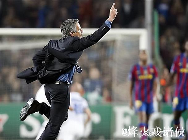 巴萨的传闻？阿卜杜勒卡里姆：当然有压力，但我专注于自身